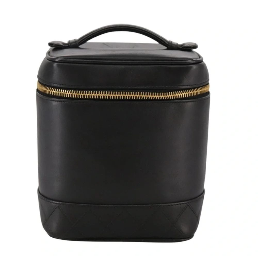 CHANEL CC Logo Grained Calfskin Cosmetics Vanity Hand Bag - Picture 5 of 16